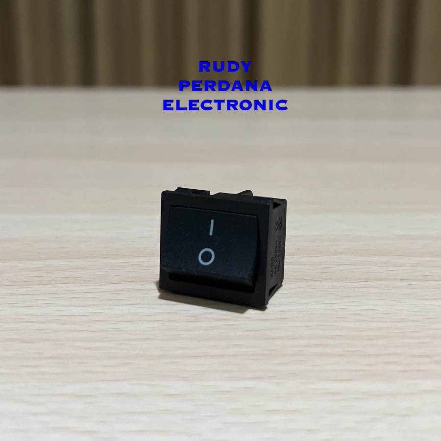 SWITCH ROCKER SAKLAR ON OFF 4 PIN KOTAK TANGGUNG SEDANG 6A 250V 15A - 24MM x 21MM 24x21 MM