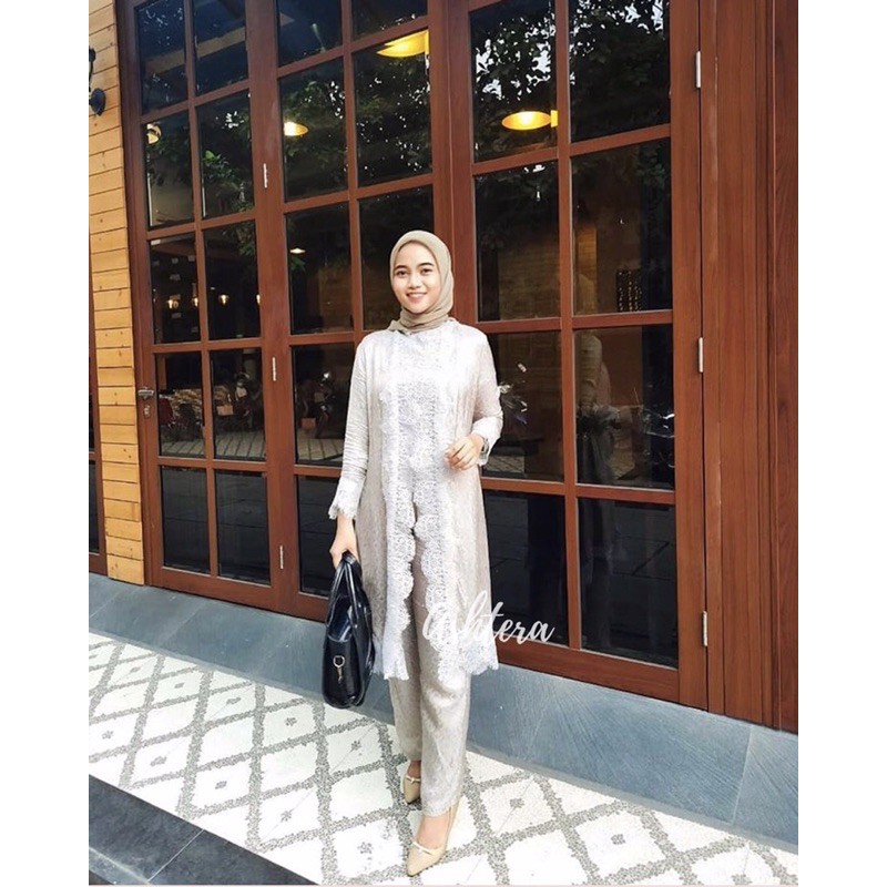 Tina Outer Lace Kebaya (Hanya Atasan)