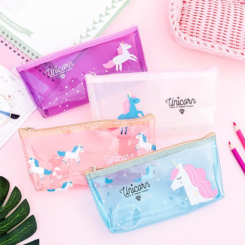 

Tempat Pensil Unicorn Transparan