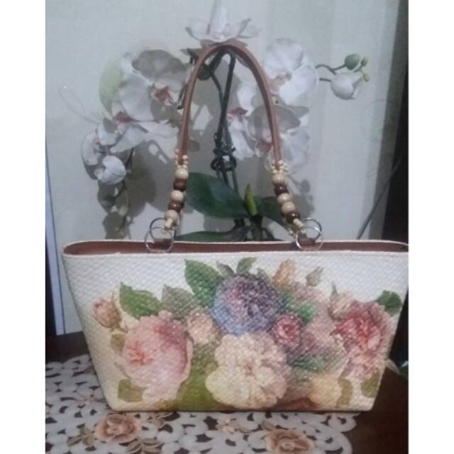 Tas tangan. Hand bag cantik motif bunga