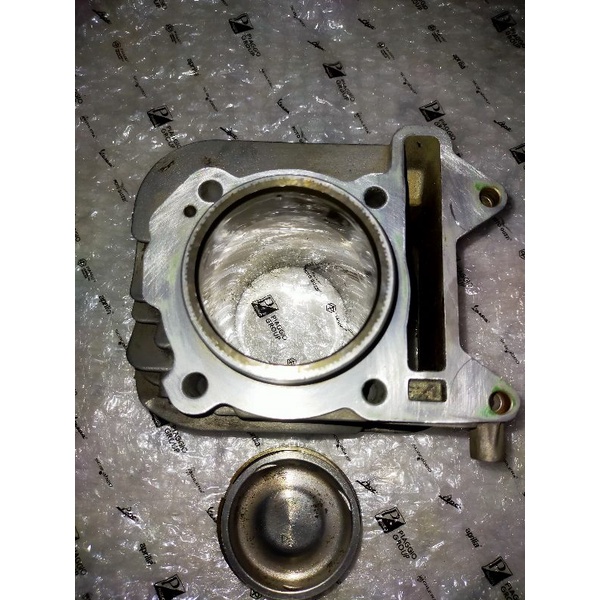 Blok dan piston set original copotan vespa iget/3v