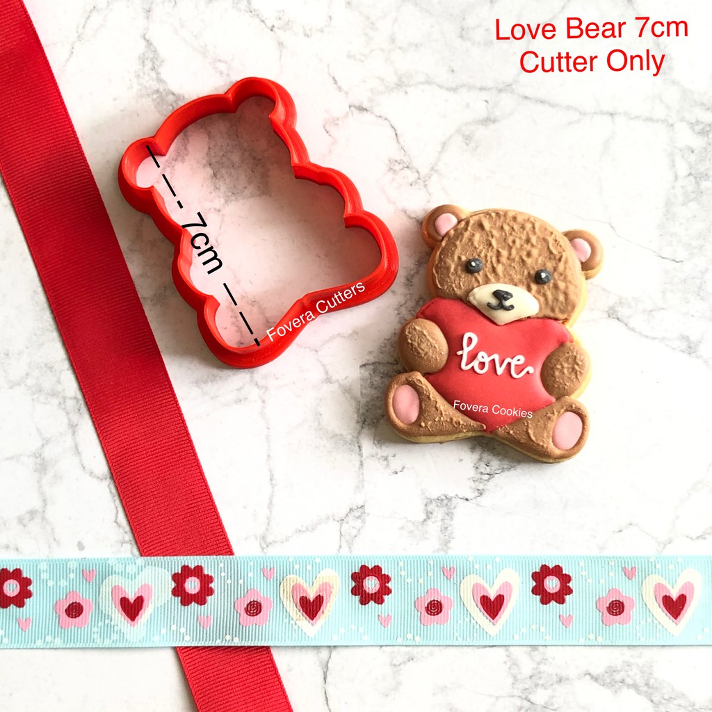 COOKIE CUTTER BEAR. COOKIE CUTTER Beruang