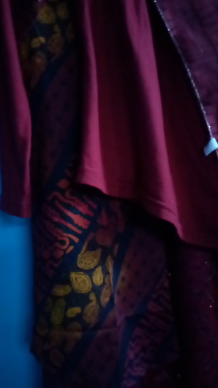 Kemeja Batik Songket Pendek Pria Cowok Slimfit Motif Gradasi Merah Maroon