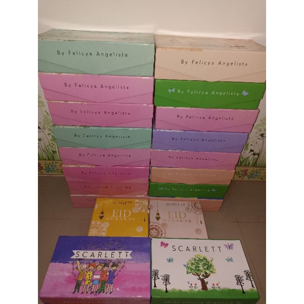 Box Exclusive Scarlett Whitening Medium Dan Large (BOX KOSONG) | Box Scarlett Whitening Ukuran Sedan