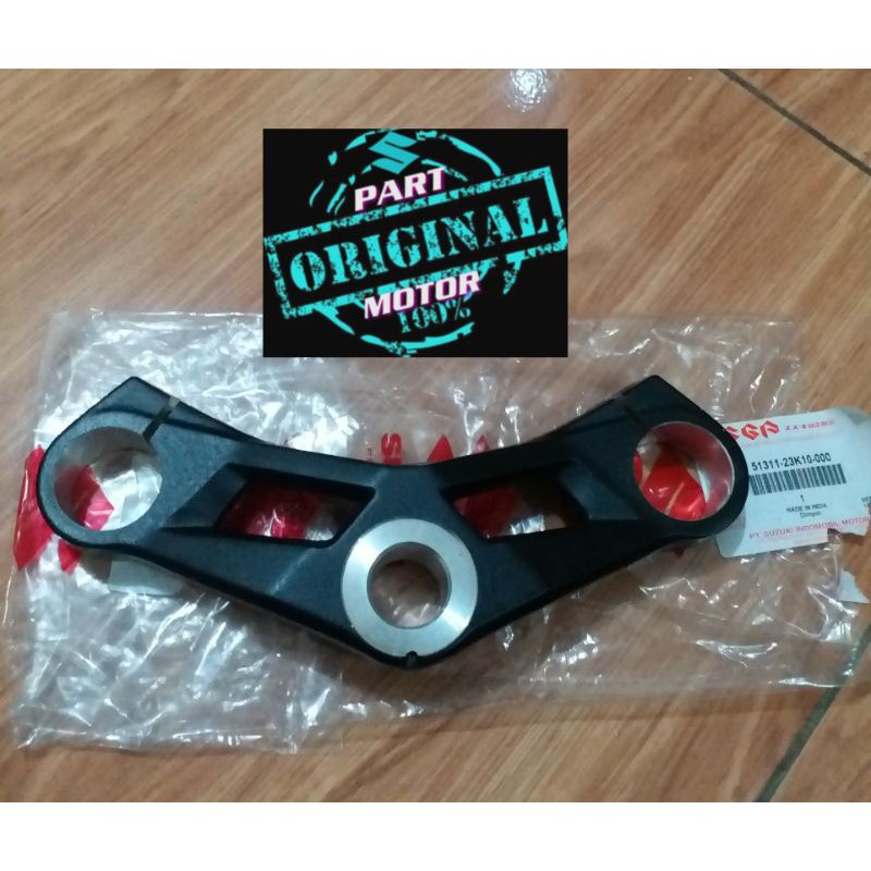 segitiga atas stang stir GSX 150 R ORI SGP