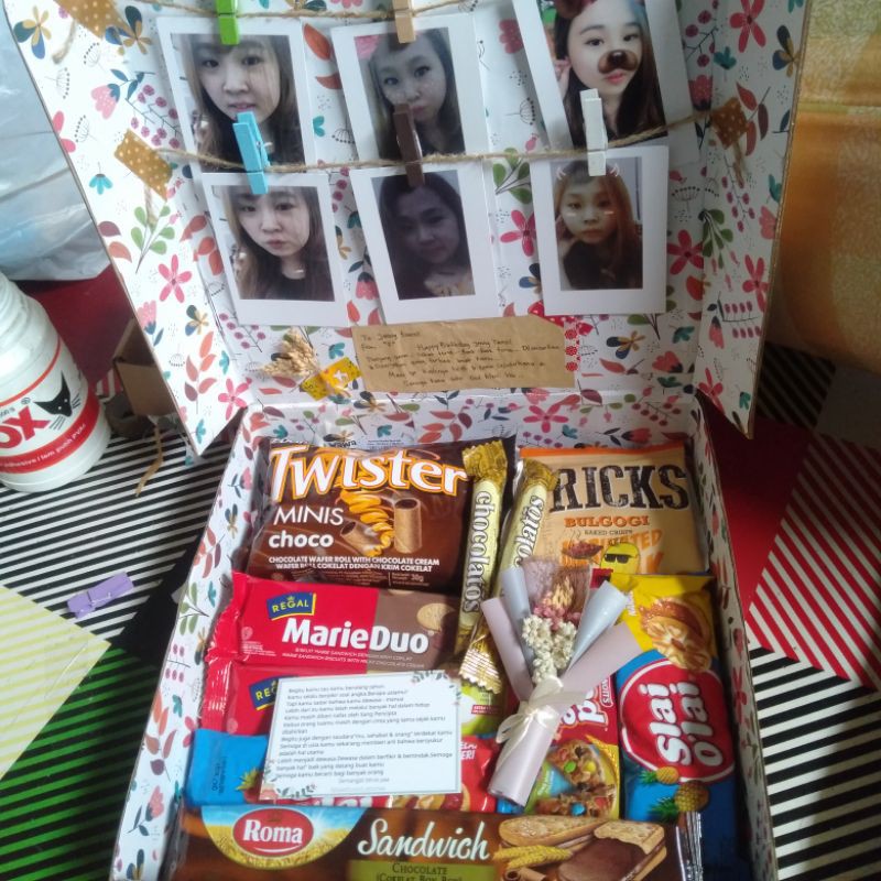 [Medan] Tambah paket hemat foto gantung dan mini bouquet snack/untuk hampers box murah