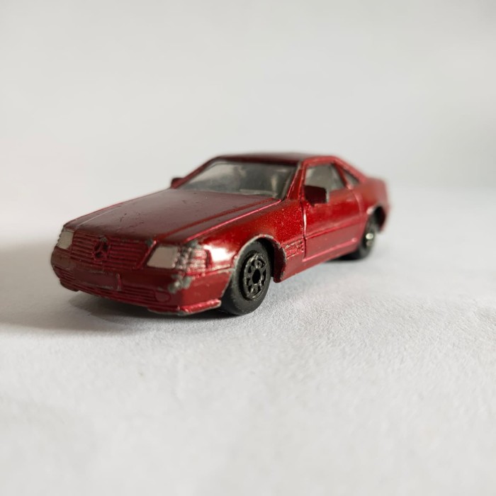 Maisto Vintage Mercedes Benz 500 SL Skala 60 Diecast