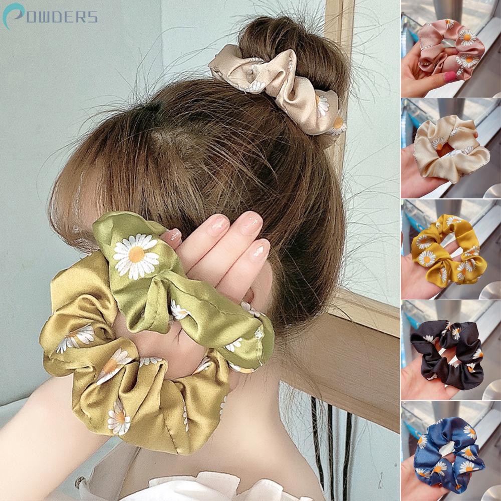 Ikat rambut kerut scrunchie motif daisy