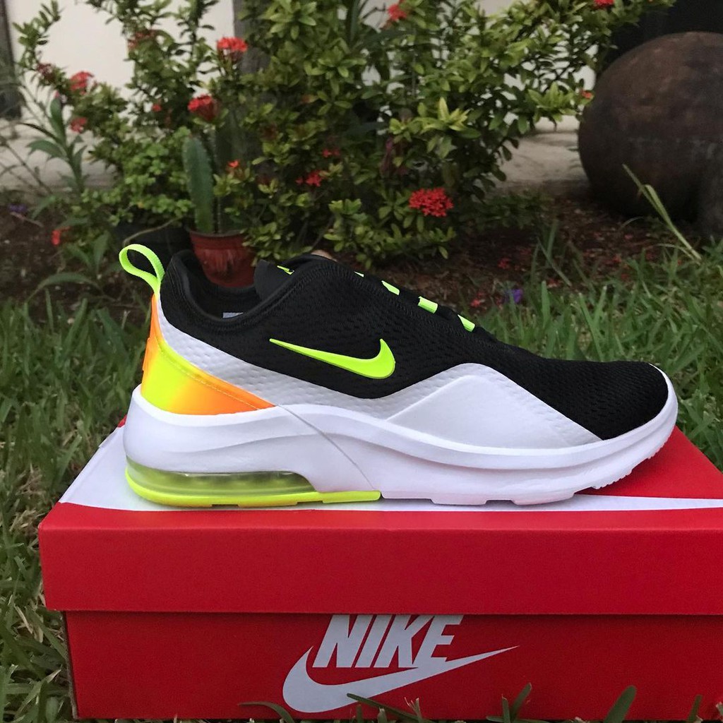 NIKE AIR MAX MOTION M2 "BLACK / WHITE / LIME GREEN BNWB