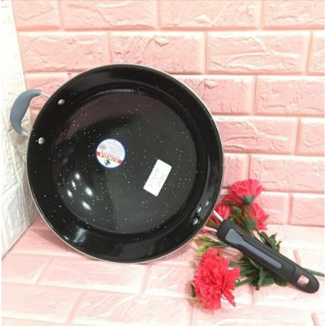 FRYING PAN QUALITY 32 CM