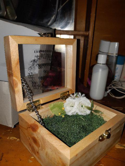 Kotak Cincin Kawin Kayu Akrilik (bantalan Burlap) / Wooden Acrylic Wedding Ring Box