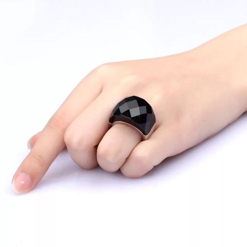 Cincin Pria Wanita Batu Kristal Indah Besar Safir dan Black Onix