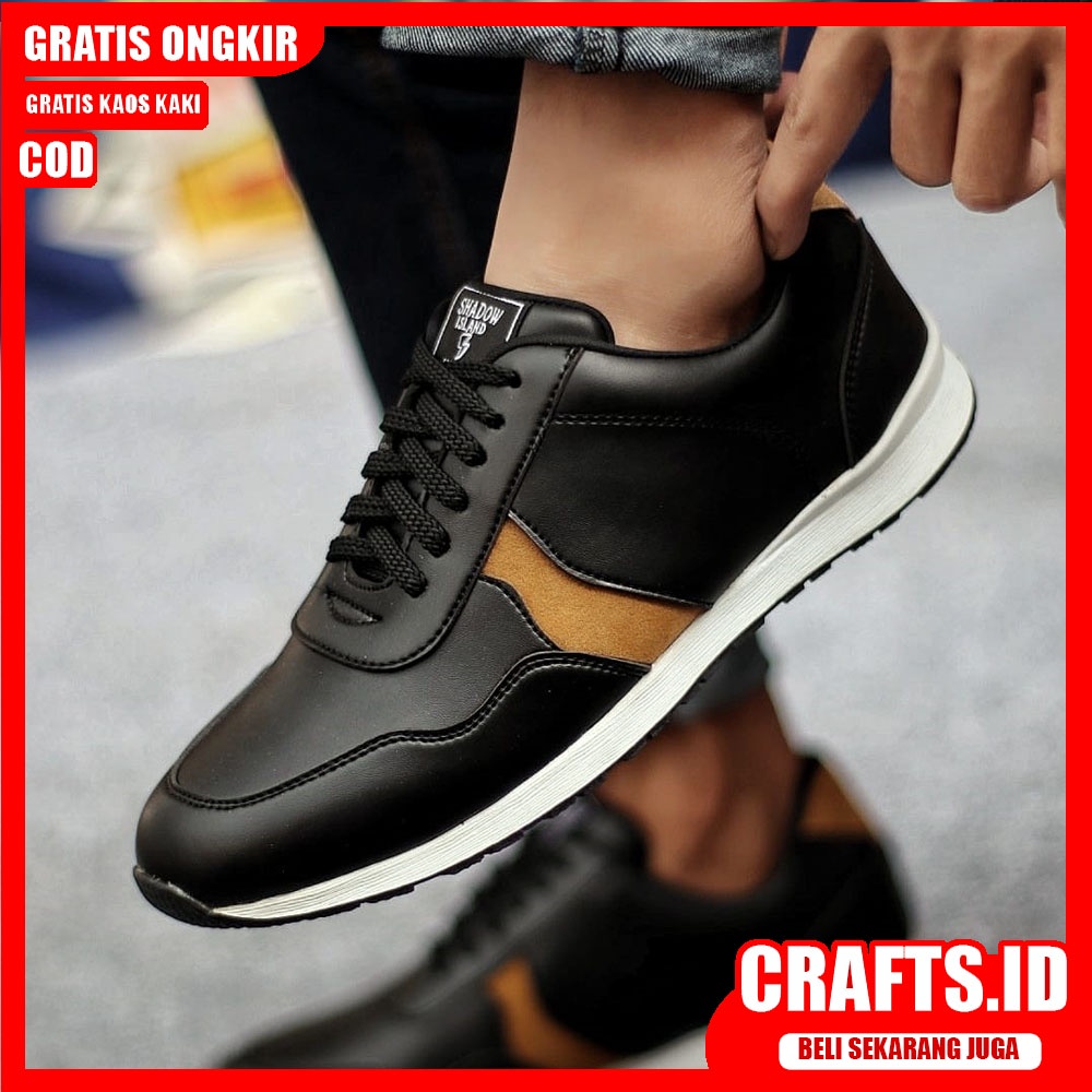 CRAFTS X VARGAS Sepatu Sneaker Pria Sepatu Pria Casual Sepatu Sneakers Cowok/Cowo Kulit Pu Sepatu Kasual Kerja Kuliah Kondangan Gaya Santai Kekinian Terbaru Murah Terlaris