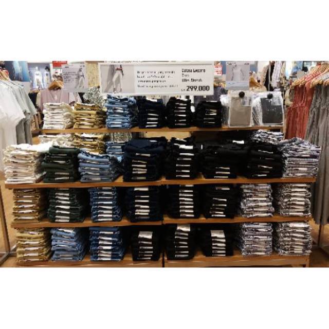  celana  legging  crop ultra stretch UNIQLO  Shopee Indonesia