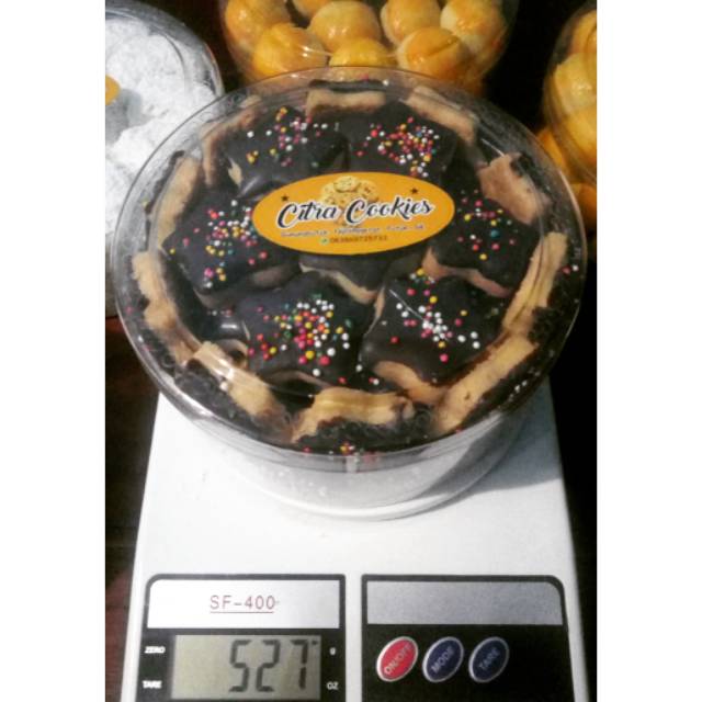 

Kue Kering Little Star Choco 500gr