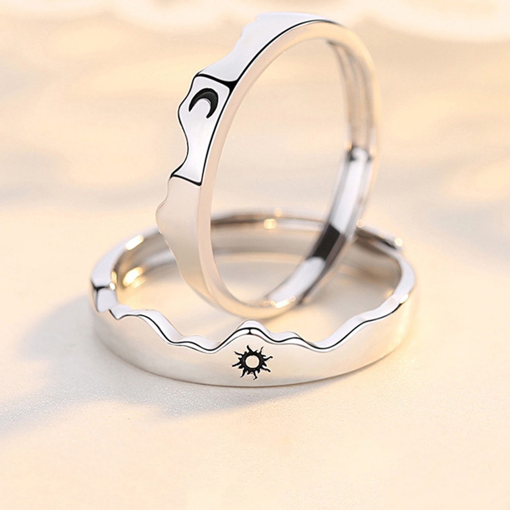 2pcs / set Cincin Pasangan Model Terbuka Desain Bulan Dan Matahari Warna Silver Untuk Hari Valentine
