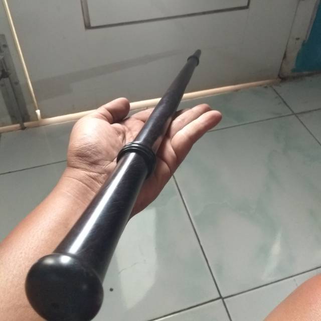 Tongkat komando kayu hitam