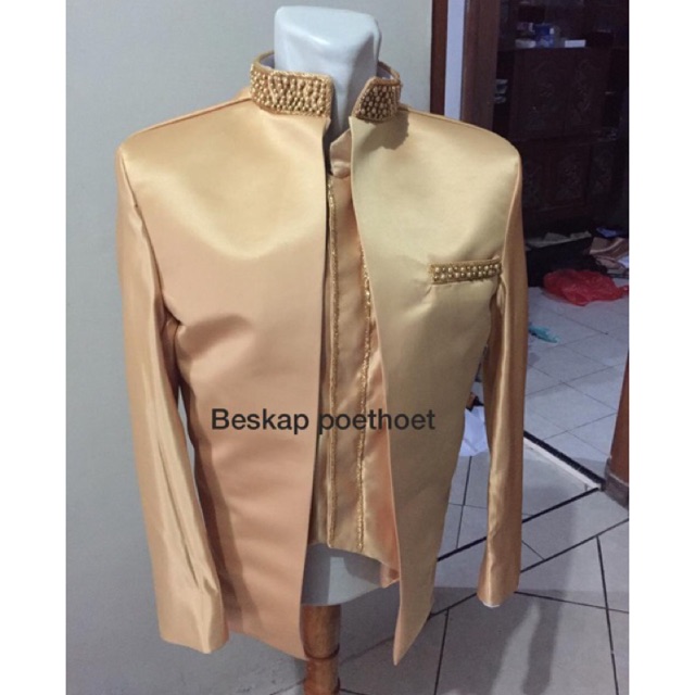 BASOFI GOLD MUDA SIMPLE  ELEGAN JAS MC DAN PENGANTIN ADAT  