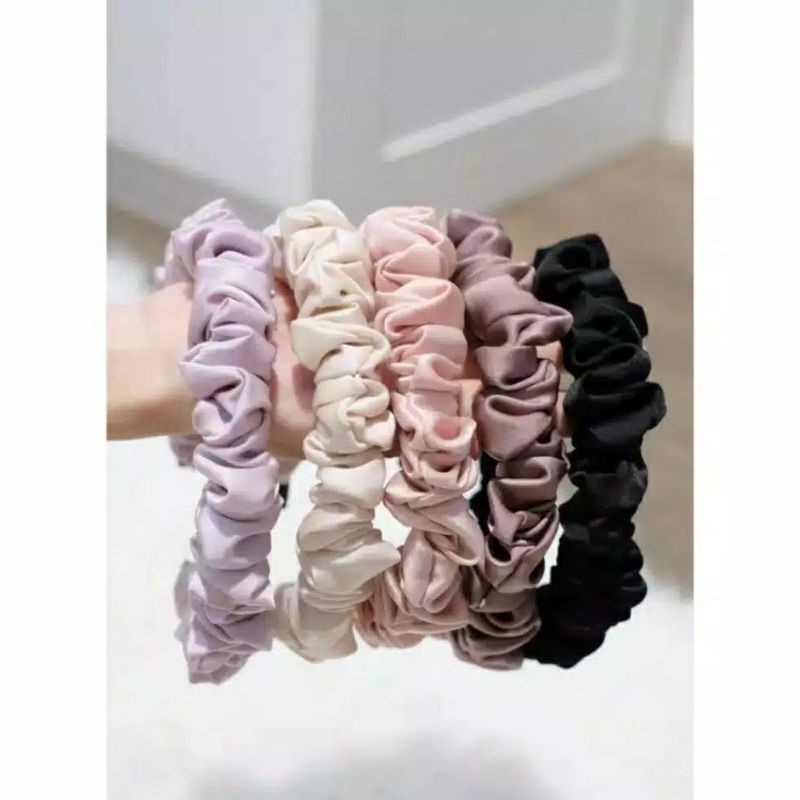 BANDO KOREA SCRUNCHIE