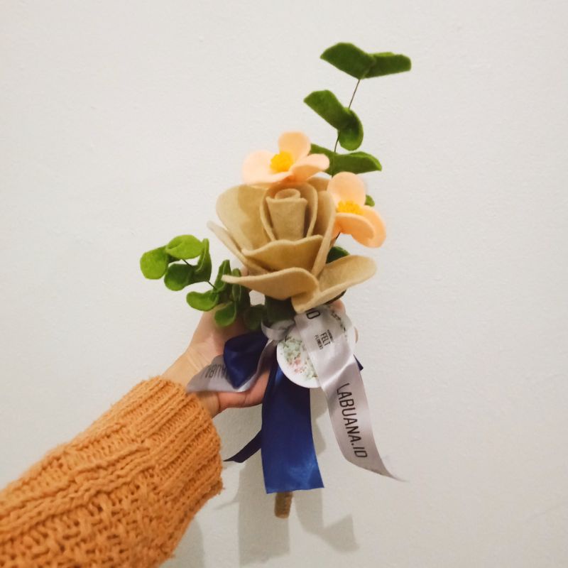 BUNGA / MAWAR / BUNGA MAWAR / BUNGA MAWAR PALSU / BUKET BUNGA MAWAR / BUCKET BUNGA MAWAR / BUKET BUN