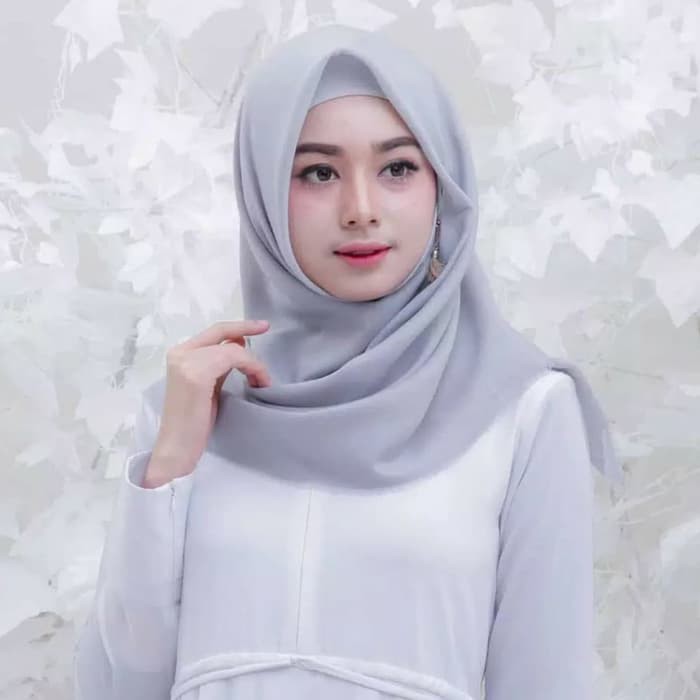 WAJIB PUNYA JILBAB SAUDIA RAWIS SEGI EMPAT MURAH /HIJAB SAUDIA RAWIS / KERUDUNG SAUDIA RAWIS TERBARU-Silver