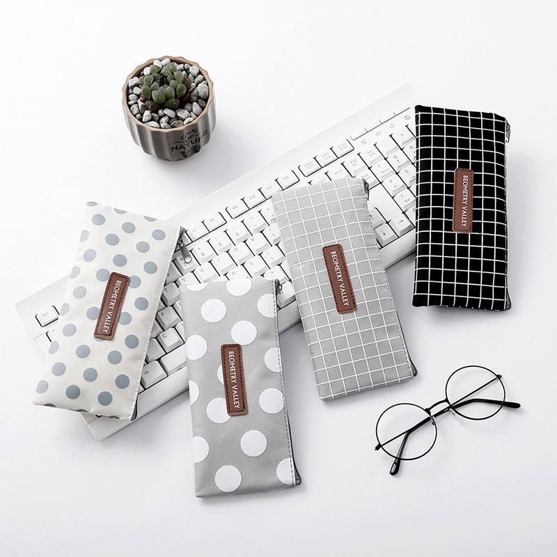 

GEOMETRY VALLEY FABRIC PENCIL CASE - TEMPAT PENSIL KAIN
