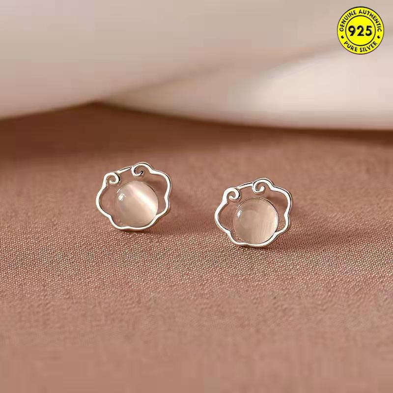 White Cat Eye Ruyi Longevity Lock Stud Earrings Female Chinese Style Retro Earrings Temperament Gentle Lady's Earrings