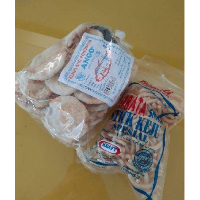 Kerupuk kemplang ango khas lampung