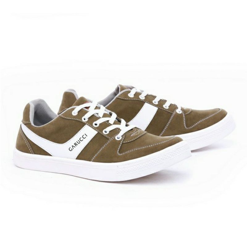 Sepatu Sneakers Pria / Sepatu Casual Pria / Sepatu Pria Distro