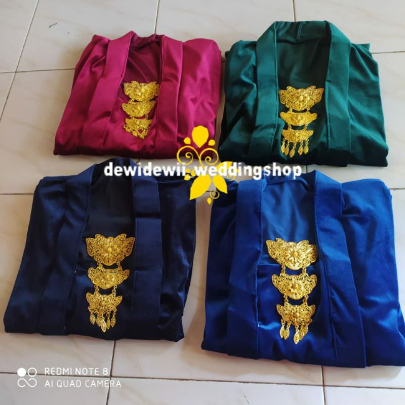 Kebaya Bludru Kutubaru - Lengan Pendek (Warna Lengkap)