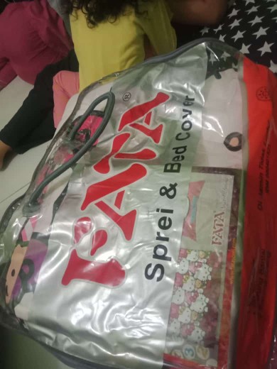 Sprei Queen Fata Hello Kitty Apel 160x200 Cm - Sprei Queen Size