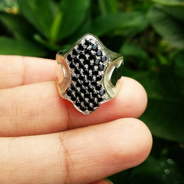 Cincin Terompah Berlian Hitam, Ring Perak Murni
