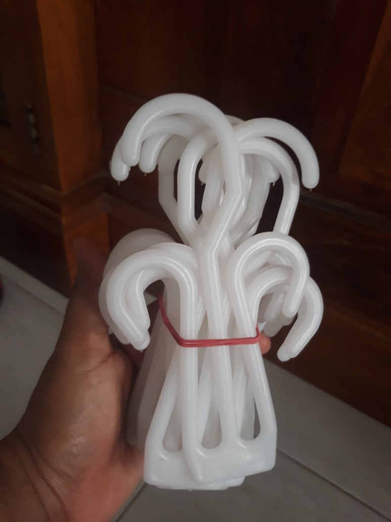 Hanger Sepatu/display Sepatu Gantungan (harga Selusin)