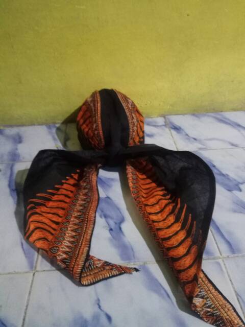 BLANGKON LIPAT JOGJA BATIK