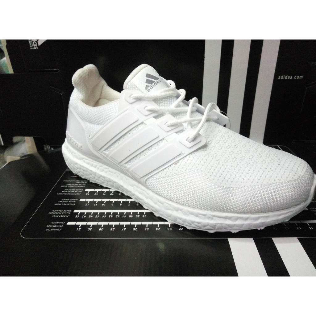 Sepatu Adidas Ultraboots Grade Original Fullwhite Sneakers Running Olahraga Kado Hadiah Cowok Cewek