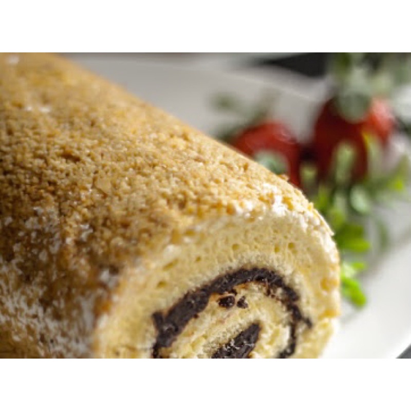 

Vanilla Rollcake with choco crunchy filling