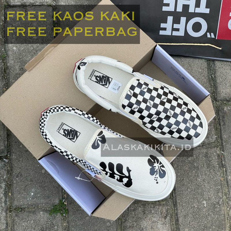 Sepatu Vans Slip On OG MONO X Porter Yoshida Checkerboard Cream Black + Kaos Kaki