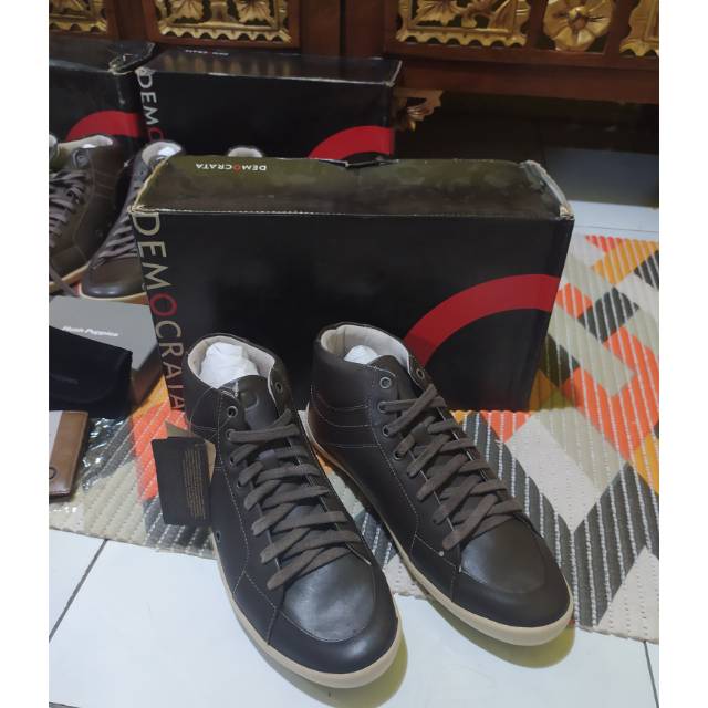 Democrata / Sepatu Pria