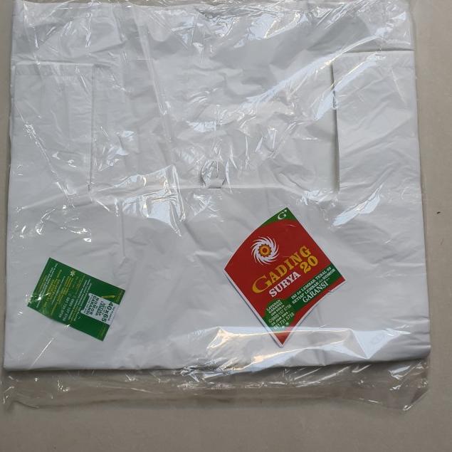 

Kantong Kresek Gading Surya 40 x 65 cm tebal 20 mikron isi 50 pcs - Putih