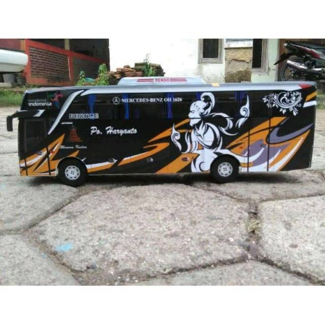 MINIATUR BUS BESAR PO. HARYANTO