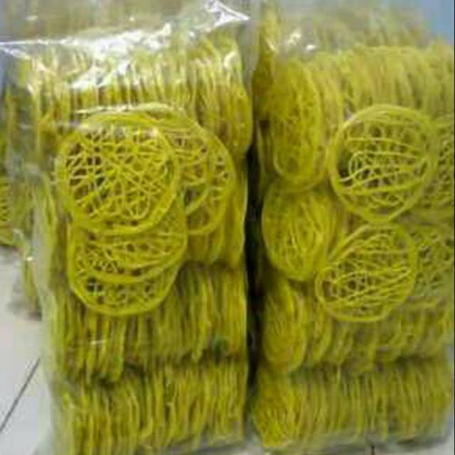 KERUPUK MIE KUNING / KERUPUK ASINAN MENTAH