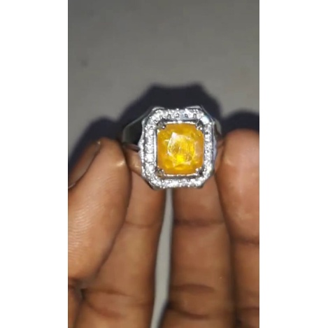 yelow safir