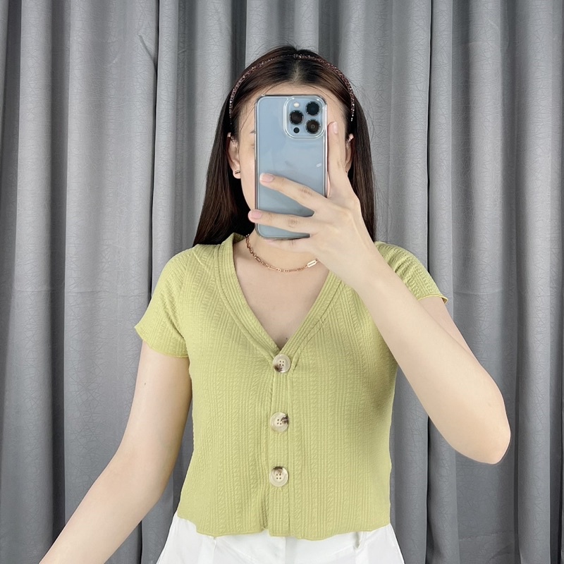 Kaylee V button crop 062 | Crop top button | atasan crop import