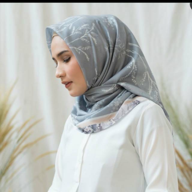 Magala scarf by Heaven lights