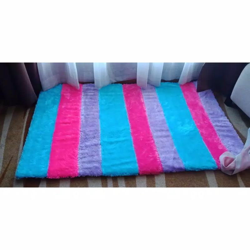 karpet pelangi bulu rasfur lembut (random) ukuran 160×100,tebal 4cm murah bisa COD