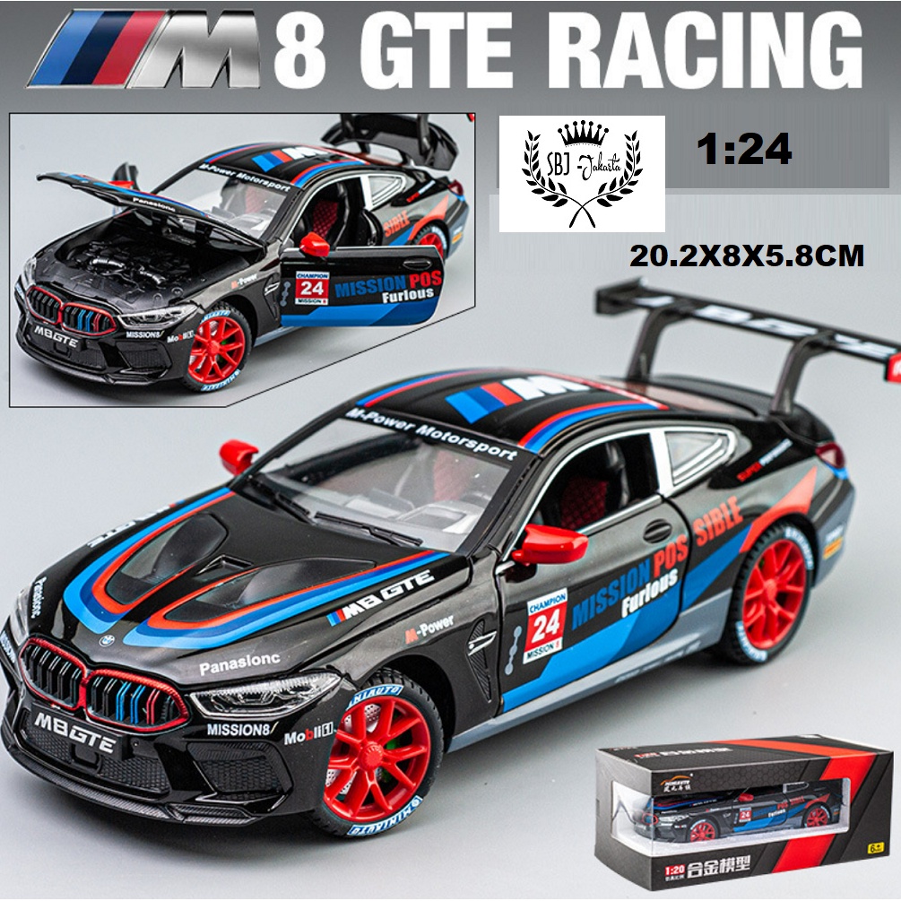 DIECAST MOBIL BMW M8 GTE RACING / MANHART Skala 1:24 Metal Collection