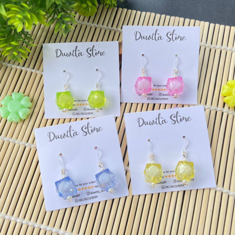 HANDMADE ANTING ANAK/DEWASA KAITAN PLASTIK MOTIF MUTIARA KOTAK