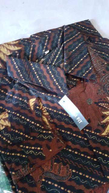 Batik Pria Lengan Panjang Slimfit Modern Batik Pria Lengan Panjang Slim Fit