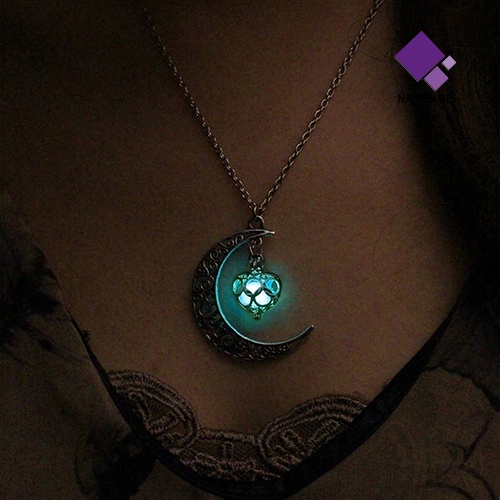 Kalung Rantai Dengan Liontin Bulan Sabit Warna Turquoise Untuk Hadiah Halloween