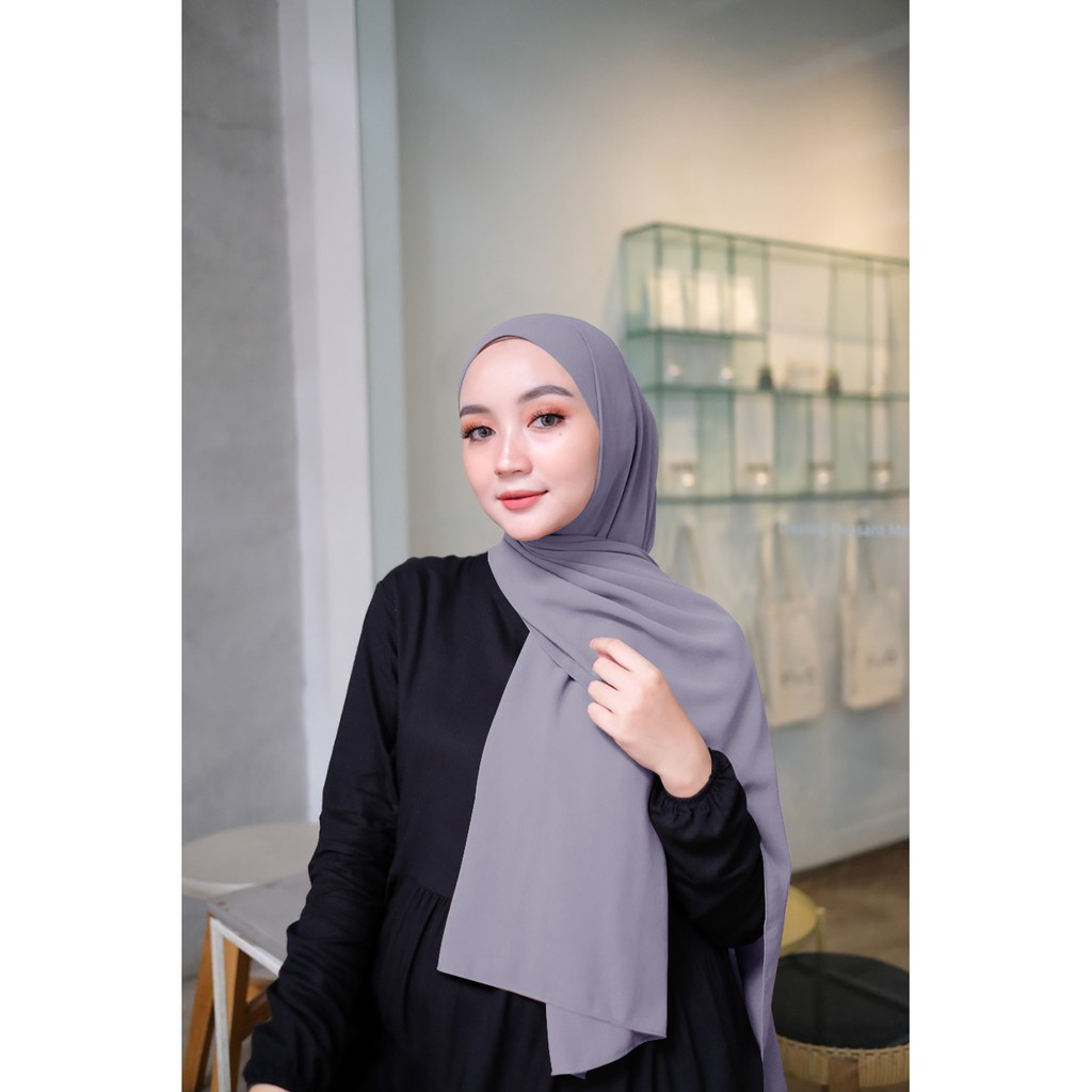 Vallina Outfit - Hijab Pashmina Shawl Cyra | Kerudung Pasmina Sabyan Ayla Premium-Abu
